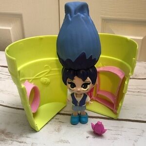 Blume Flower Pot Blue Doll FigurineTate 6.5"